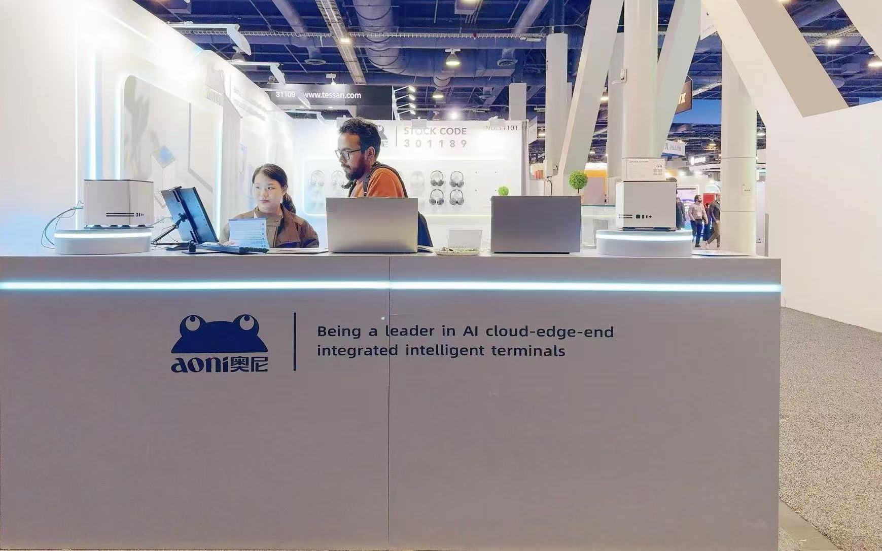 轻步电子携SMART AI HUB及音视频产品亮相2026 CES